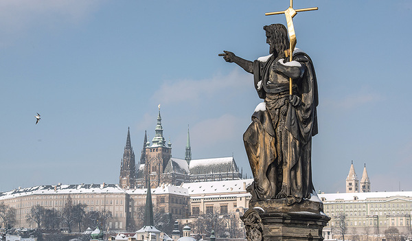 In Prag und online treffen sich 600 Katholik:innen zur synodalen Kontinentalversammlung.