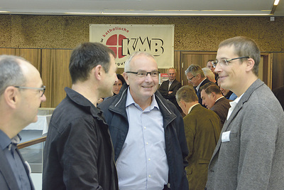 Das Referat von Josef Bruckmoser beim Diözesantag der KMB am 20. Oktober 2018 im Bildungshaus Schloss Puchberg hat unter den Teilnehmern angeregte Diskussionen angestoßen.   