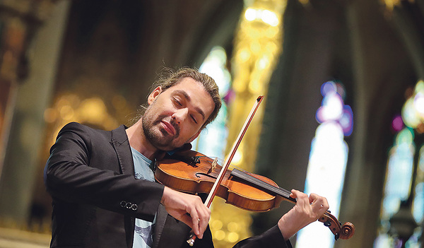 m Sommer 2021 gab der Stargeiger hier für Klassik am Dom  sein einziges Konzert während der Pandemie.   Kiz/F. Litzlbauer, Volker Weihbold