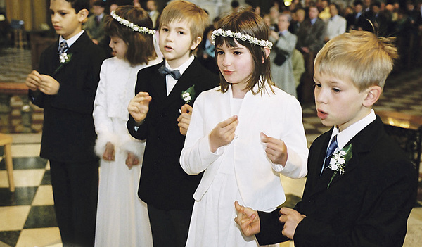 Ab dem Weißen Sonntag finden in den Pfarren wieder die Erstkommunionfeiern statt.   