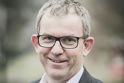 Martin König, MBA, ist Geschäftsführer von SoNe – Soziales Netzwerk, einer Service- und Beratungsstelle für Ausbildungen in Sozial- und Gesundheitsberufen.   