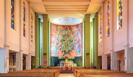 Max Weiler, Christus als König, Fresko, 1951, Linz, Friedenskirche.    