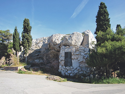 Neu und verkehrsberuhigt: Athen rund um die Akropolis mit dem Areopag.