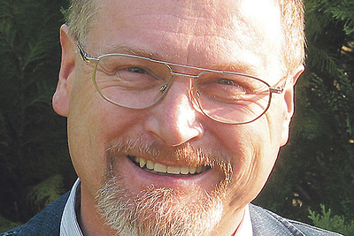 Der Theologe Franz Harant ist Leiter der Regenbogenpastoral Österreich und Beziehungs-, Ehe- und Familienseelsorger der Diözese Linz.  