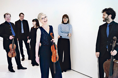 Intendantin Petra Samhaber-Eckhardt (Mitte)   