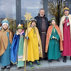 Sternsinger/innen aus der Pfarre Enns St. Marien