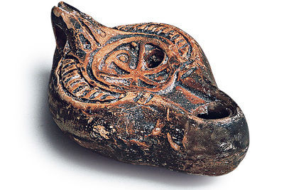 Die in Enns gefundene Öllampe mit dem  Christusmonogramm. 