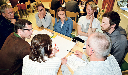 Zuhören und intensive Gespräche prägten den Workshop des Dekanates Schörfling.   