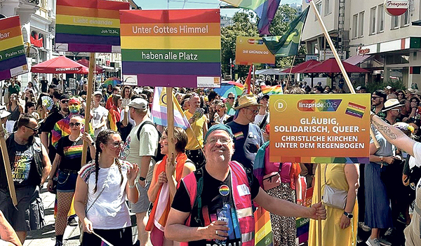 Linzpride: bunt, fröhlich, friedlich, engagiert. 