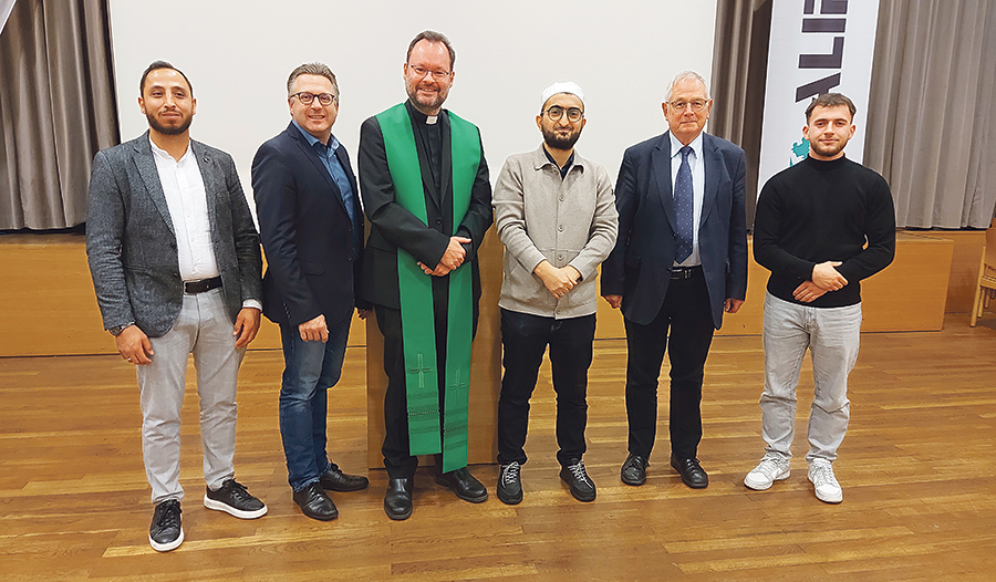 Gebet der Religionen in Traun.   