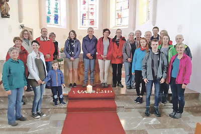 Unterstützer der Familie Yousef* unternahmen in Wartberg/Krems spontan eine Pilgerwanderung.   