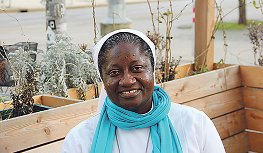 Sr. Regina ist Kinderschutzbeauftragte der Caritas Ghana. 