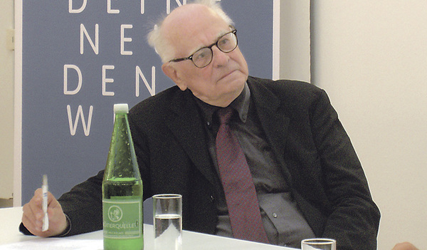 Dr. Hubert Gaisbauer war von 1963 bis 1999 beim ORF tätig. Er hat auch zwei viel beachtete Bücher über Johannes XXIII. verfasst.   