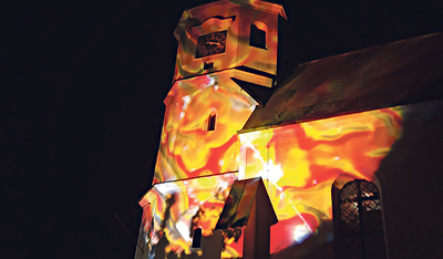 Siegerin Kategorie unter 18 Jahre:    Julia Neubauer: „St. Leonhard – bunt beleuchtet“