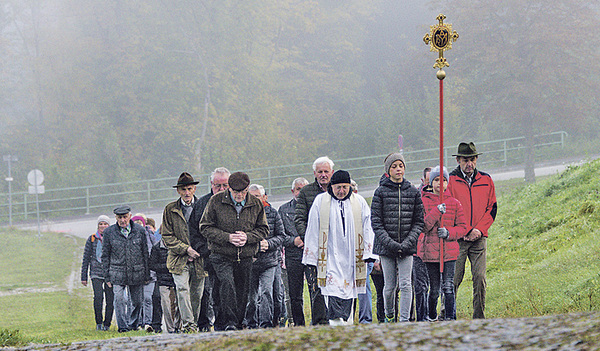 Im Oktober pilgern viele Menschen nach Adlwang.   