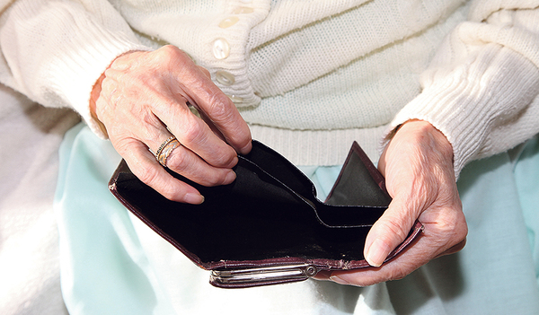 Wenn Geld aufgrund einer Notlage akut benötigt wird, ist die Pfarre Schärding mit dem Solidaritätsfonds zur Stelle.   