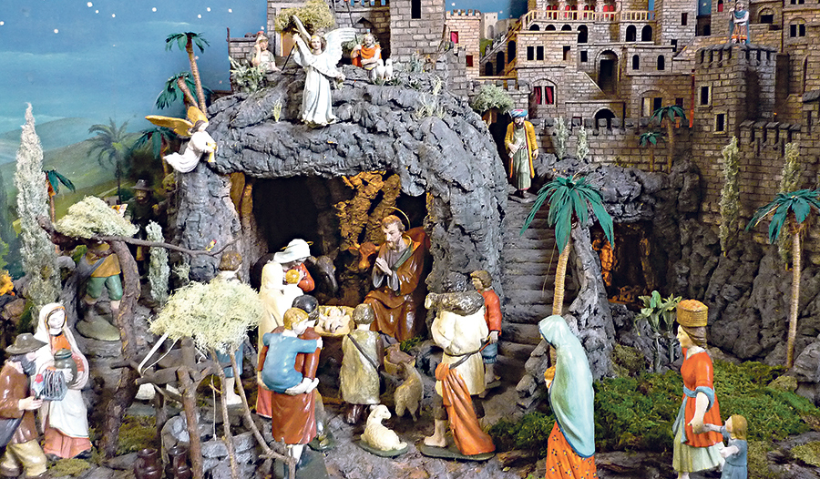Die Weihnachtskrippe von Altheim ist der großen Schwester in Linz nachempfunden. 