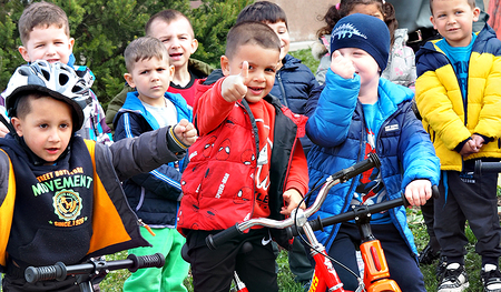 Die MIVA bittet um Spenden für Kinderfahrräder.   