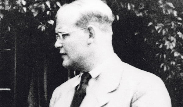 Dietrich Bonhoeffer.   