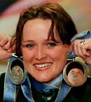 Unser Archivbild zeigt Skirennl?uferin Alexandra Meissnitzer mit Olympia-Silber und Bronze in Nagano.    Foto: rubra