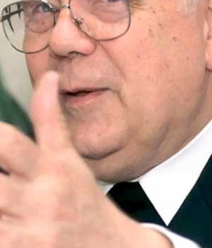 Maximilian Aichern.
Wien, 15.7.2002
? Franz Josef Rupprecht; A-7123 M?nchhof; Bank: Raiffeisenbank M?nchhof (BLZ 33054), Kto.-Nr.: 17.608