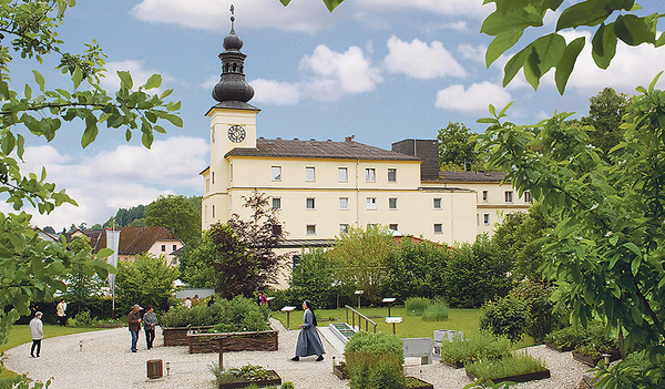 Das Curhaus Bad Mühllacken wird das Zentrum der Marienschwestern.    