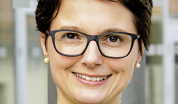 MONIKA SLOUK monika.slouk@ koopredaktion.at