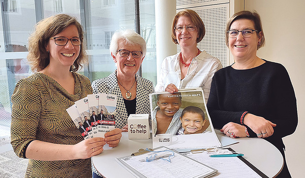 Martina Meindlhumer-Schmidthaler, Regionalkoordinatorin Wels und Wels-Land (von links), Maria Monitzer und Felizitas Rodriguez vom Caritas Fachausschuss Stadtpfarre Wels) sowie Sigried Spindlbeck, Leitung Caritas OÖ  Auslandshilfe    