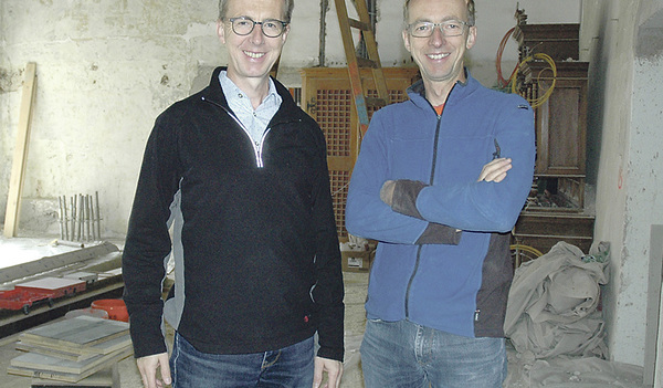 Auf der Burg-Baustelle. Peter Leeb, ISK-Geschäftsführer, (links) und Bauleiter Christoph Brandstätter.  