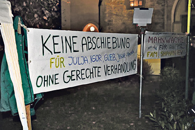 Demo. Viele Menschen in der Pfarre und in der Gemeinde setzen sich für die Familie ein.