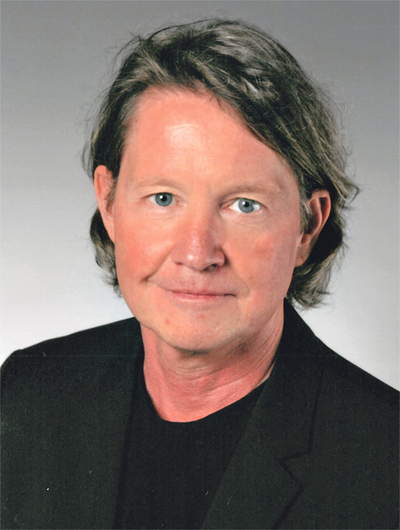 Rainer Leitner, Pädagoge und Sportwissenschaftler, Direktor des BG/BRG Gmunden, führte dort SOLA, „Selbstorganisiertes Lernen und Arbeiten“, ein.  