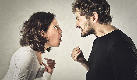 Schaukeln sich die Emotionen beim Streiten immer mehr auf, ist es sinnvoll, eine Pause einzulegen oder den Streit überhaupt zu vertagen.