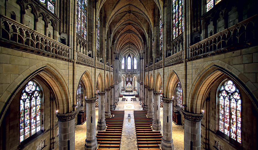 Der Linzer Mariendom ist die OÖ. „Landeskirche“.  