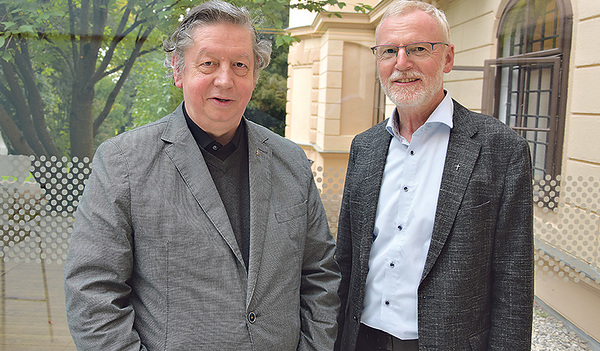 P. Klaus Schweiggl SJ (links) und der geschäftsführende Vorsitzende des Linzer Priesterrats, Pfarrer Klaus Dopler.   