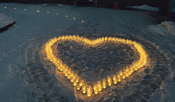 Letztes Jahr fand die „Nacht der 1000 Lichter“ in Frauenstein an einem verschneiten Dezemberabend statt. Heuer ist diese Veranstaltung wieder am allgemein üblichen 31. Oktober. 