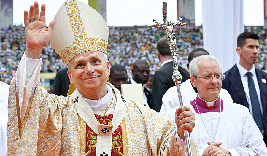 Papst Leo XIV. bei einem Gottesdienst am 23. April im Stadion von Malabo, Äquatorialguinea. 