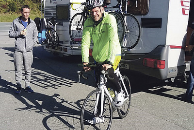 Christoph Burgstaller startet mit dem Rad