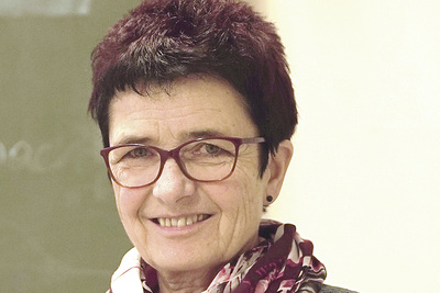 Mag. Christa Schabetsberger unterrichtet Latein und Religion im BORG Perg und ist Pfarrgemeinderatsobfrau in Perg.   