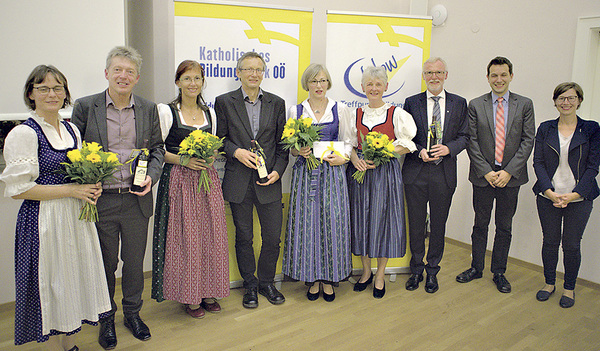 Das Team des Katholischen Bildungswerks Gallneukirchen mit Vetretern der Diözese    