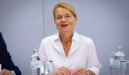 Silvia Breitwieser leitet die Telefonseelsorge. 