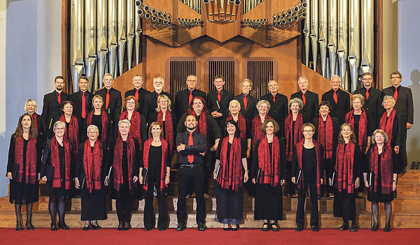 Der Bach-Chor Wels ist ein eigener Verein, nimmt aber auch seine ursprüngliche Funktion als Kirchenchor der Pfarre Wels-Herz Jesu wahr.