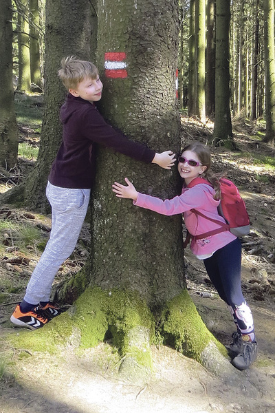 Meine Kinder haben Spaß und Freude in der Natur.