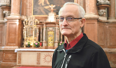 P. Werner Hebeisen SJ ist von den drei Jesuiten am Alten Dom am längsten in Linz.