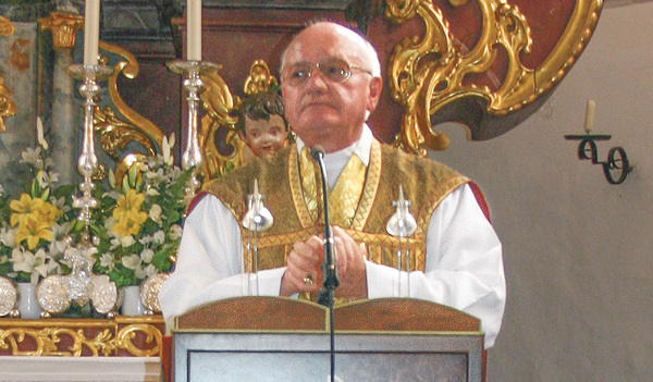 Pfarrer Josef Pawula