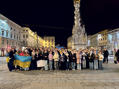 Friedensgebet und eine Demonstration am Linzer Hauptplatz.