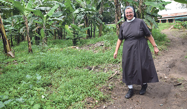 Sr. Elisabeth Brunmayr lebt seit 2002 in Uganda, seit 2009 leitet sie ein Bildungshaus.