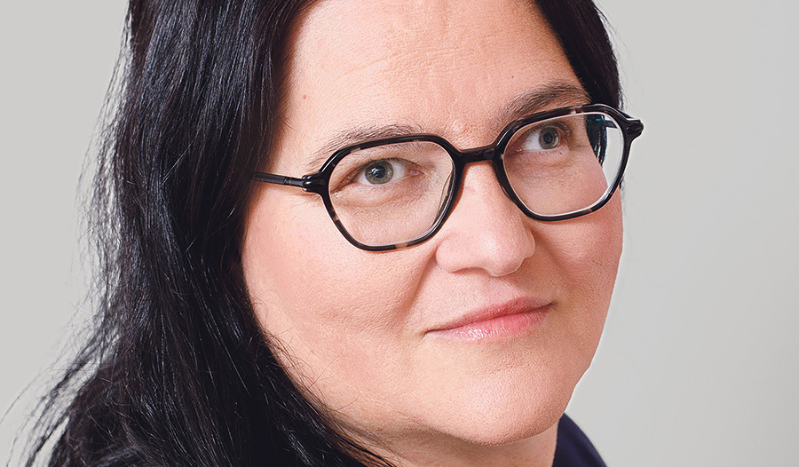 Andrea Mayer-Edoloeyi 