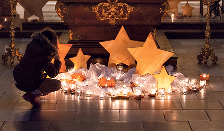 Jedes Licht ... ein Kind, das viel zu früh gehen musste. 