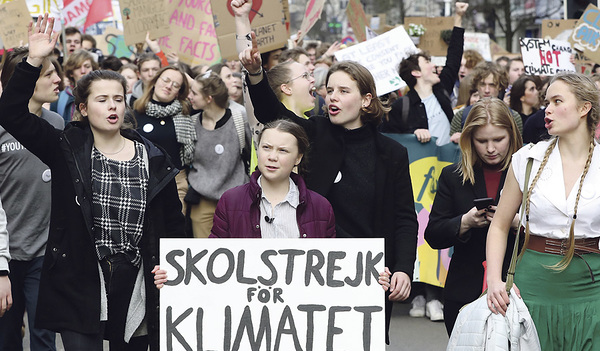 Greta Thunberg, schwedische Schülerin (Mitte), inspirierte den weltweiten Klimastreik.