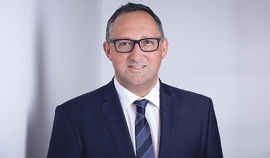 Christian Forster-Gartlehner.   